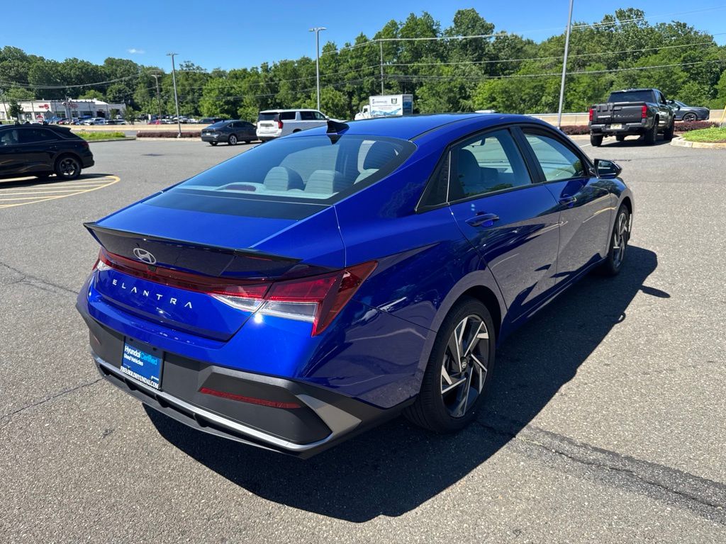 2025 Hyundai Elantra SEL - Photo 7