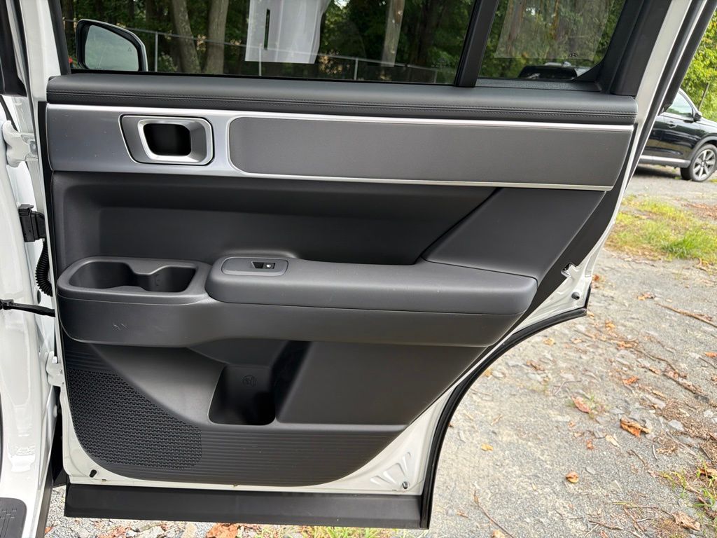2026 Hyundai Santa Fe SE - Photo 12