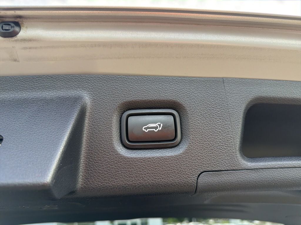 2023 Hyundai Santa Fe Limited - Photo 14