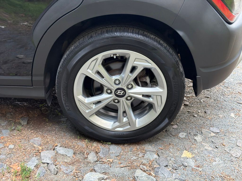 2023 Hyundai Kona SEL - Photo 6