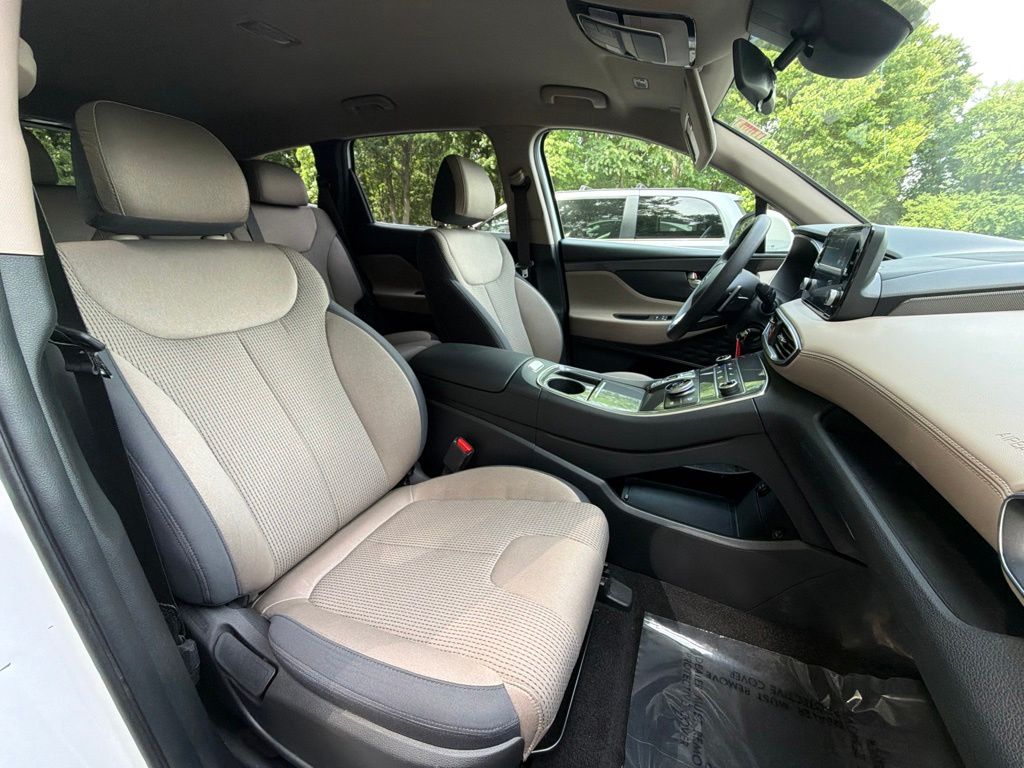 2023 Hyundai Santa Fe SE - Photo 9