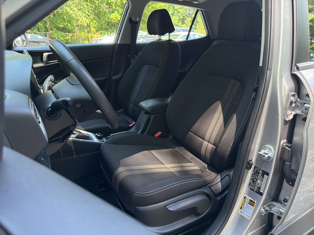 2023 Hyundai Venue SEL - Photo 16
