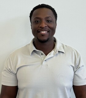 Staff member Nana Sarfo from ID_821bb1