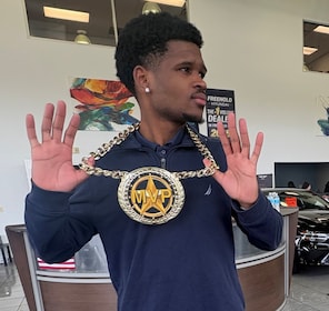 Staff member Andre Shelton from ID_46b0b9