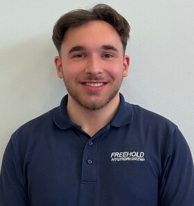 Staff member Victor Oneto from ID_89c530