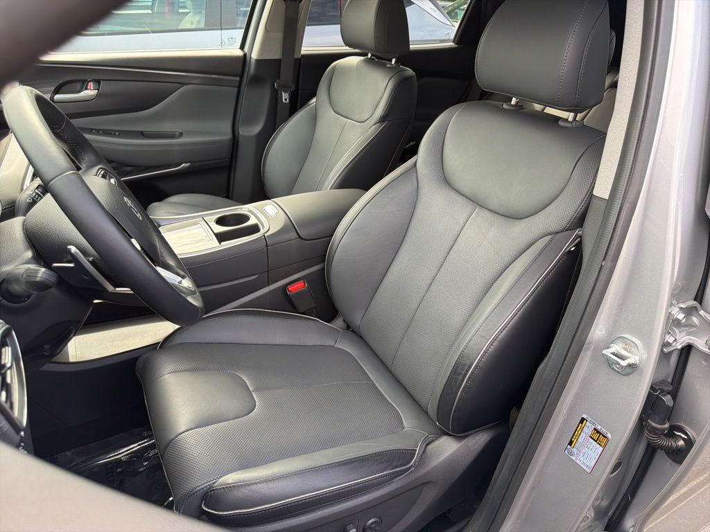 2023 Hyundai Santa Fe Limited - Photo 17
