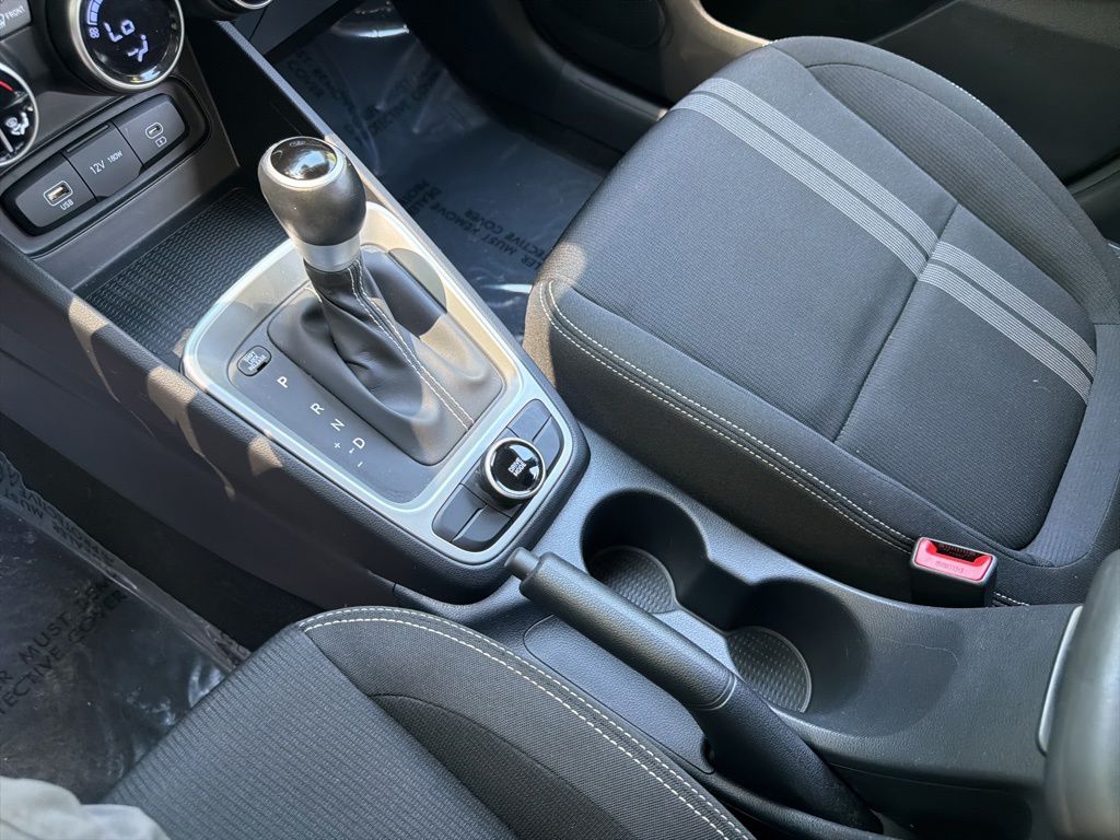 2023 Hyundai Venue SEL - Photo 27