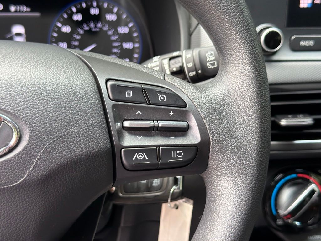 2023 Hyundai Kona SE - Photo 20