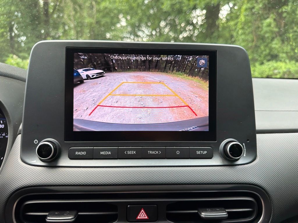 2023 Hyundai Kona SE - Photo 24