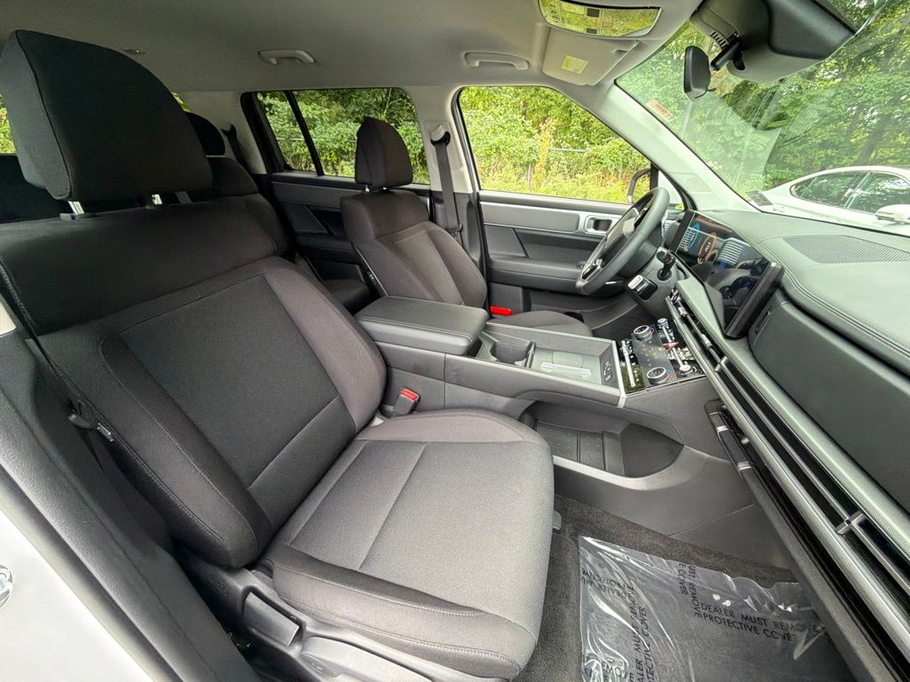 2026 Hyundai Santa Fe SE - Photo 9