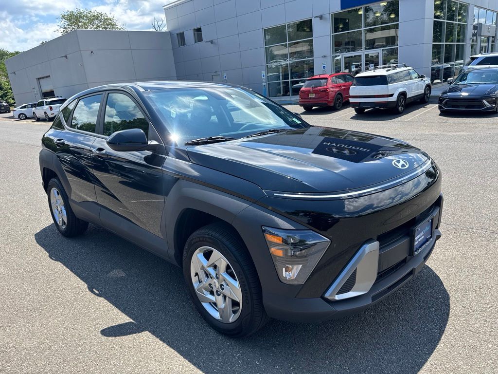 2025 Hyundai Kona SE - Photo 8