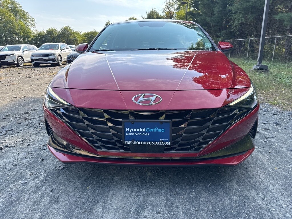2023 Hyundai Elantra Limited photo 2