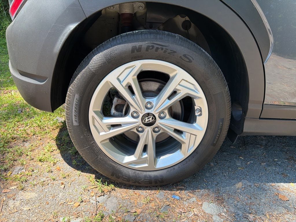 2023 Hyundai Kona SEL - Photo 7