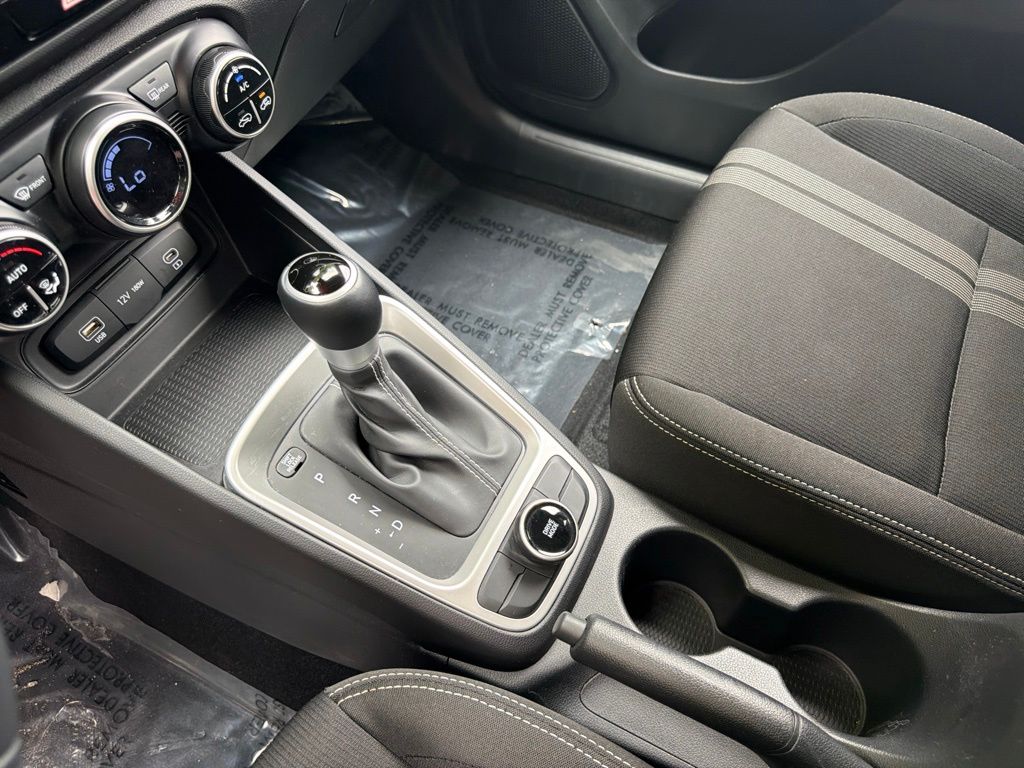 2023 Hyundai Venue SEL - Photo 27