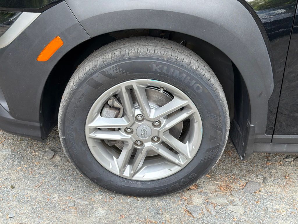 2023 Hyundai Kona SE - Photo 5
