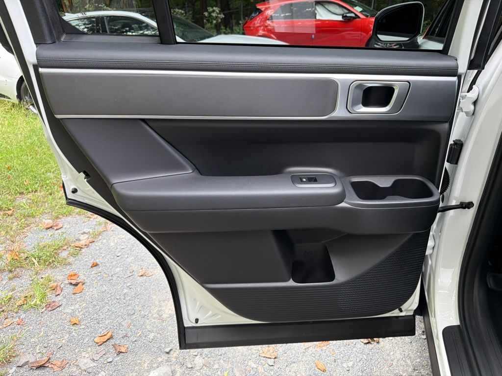 2026 Hyundai Santa Fe SE - Photo 16
