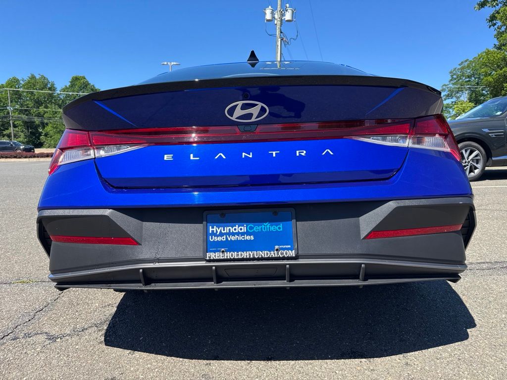 2025 Hyundai Elantra SEL - Photo 6
