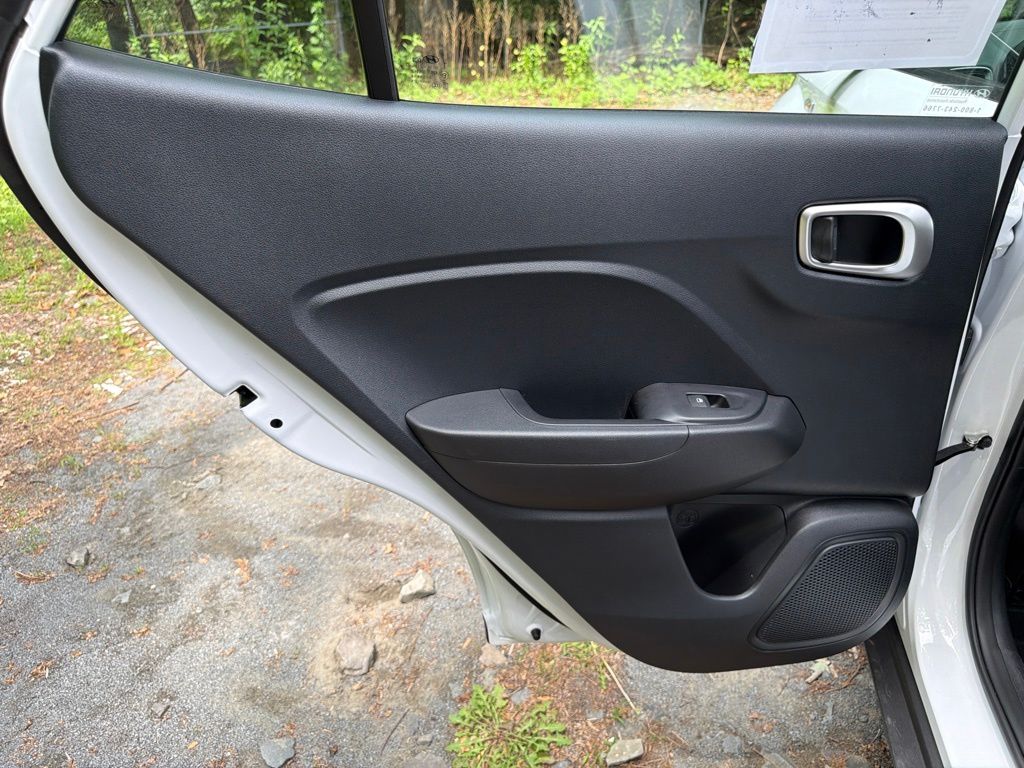 2023 Hyundai Venue SEL - Photo 15