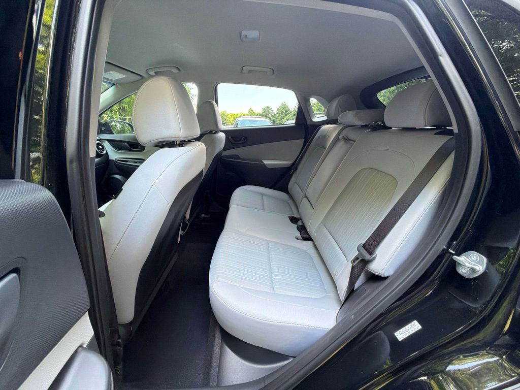 2023 Hyundai Kona SEL - Photo 14