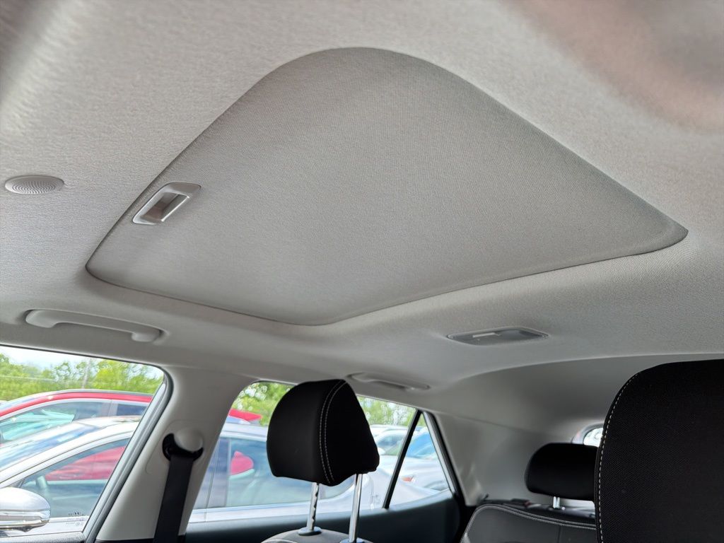 2023 Hyundai Venue SEL - Photo 28