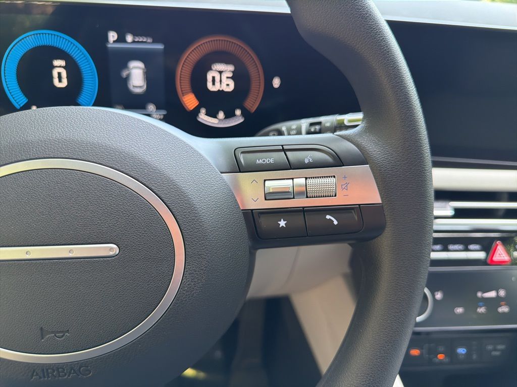 2025 Hyundai Tucson SEL - Photo 23