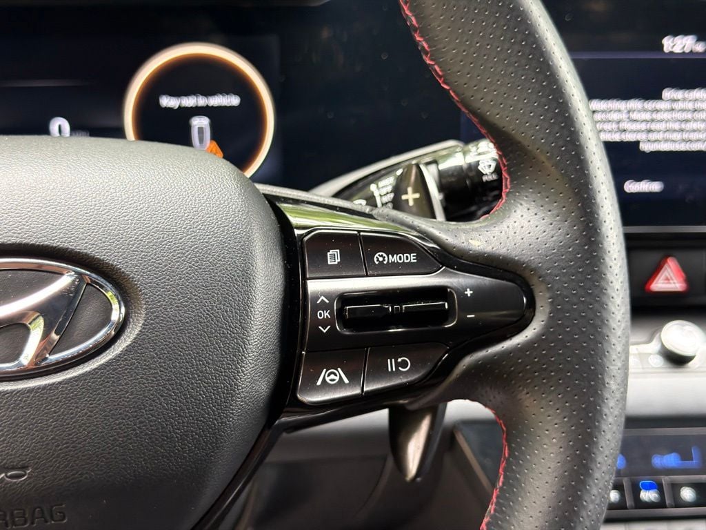 2023 Hyundai Elantra N Line - Photo 21