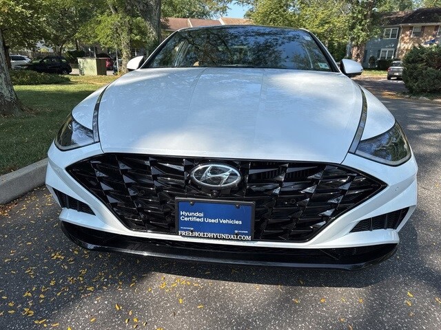 2021 Hyundai Sonata Limited photo 2