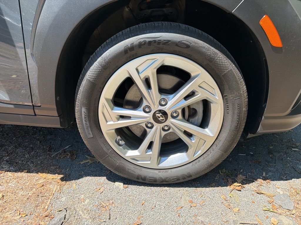 2023 Hyundai Kona SEL - Photo 8