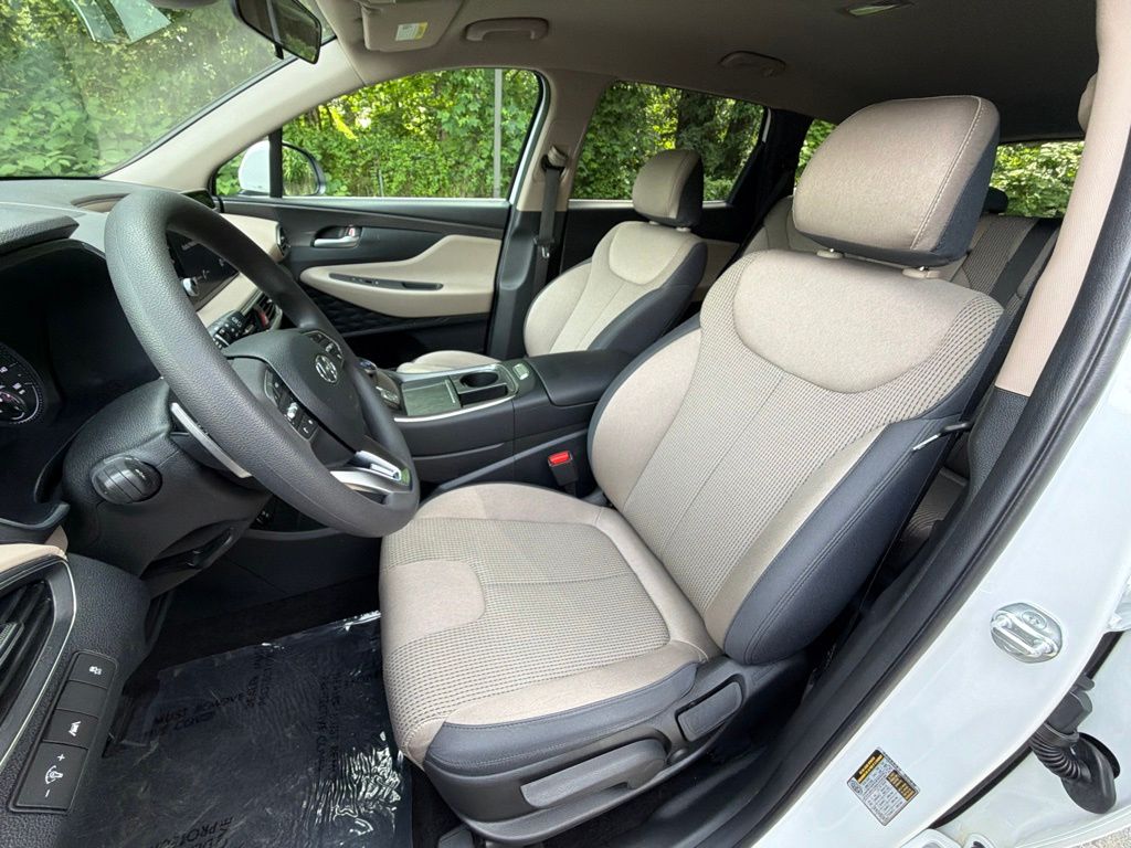 2023 Hyundai Santa Fe SE - Photo 16