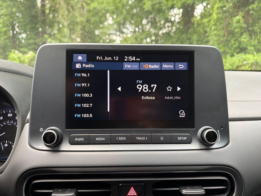 2023 Hyundai Kona SE - Photo 23