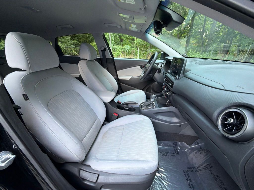 2023 Hyundai Kona SEL - Photo 9