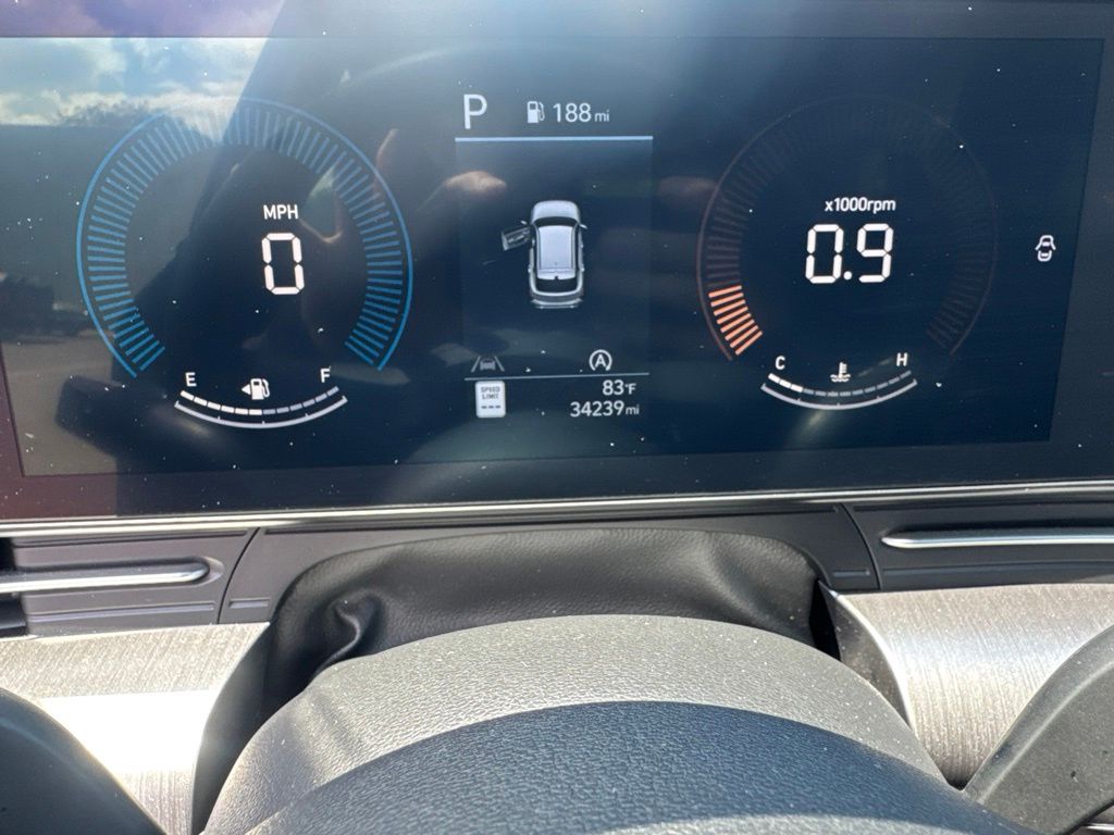 2025 Hyundai Kona SE - Photo 19