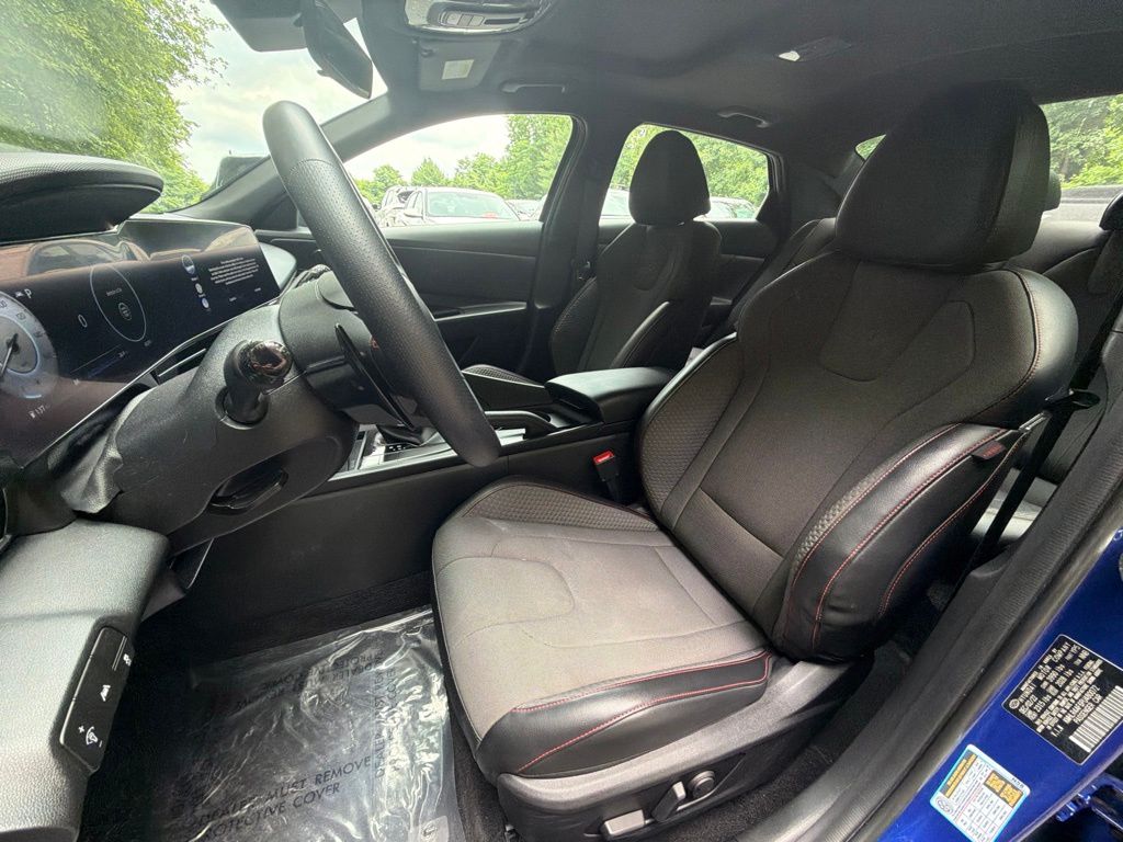 2023 Hyundai Elantra N Line - Photo 15