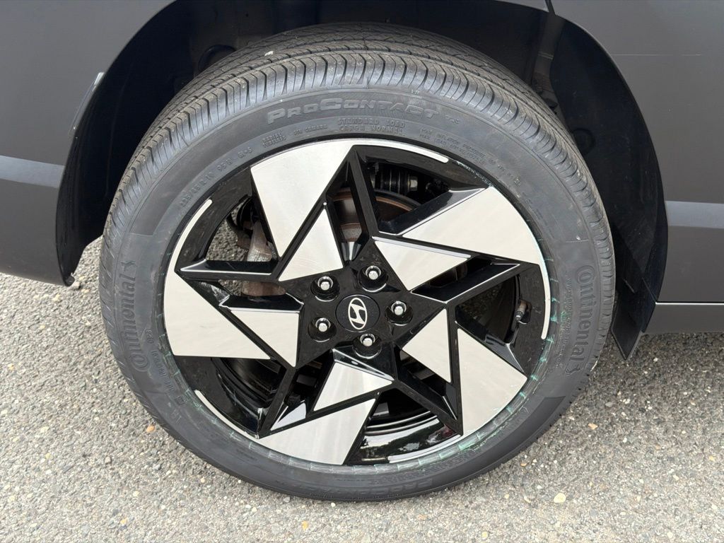 2024 Hyundai Kona Limited - Photo 7