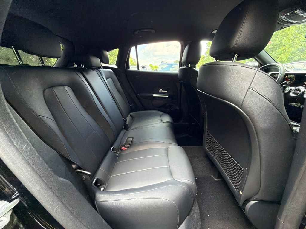 2023 Mercedes-Benz GLA Base - Photo 11