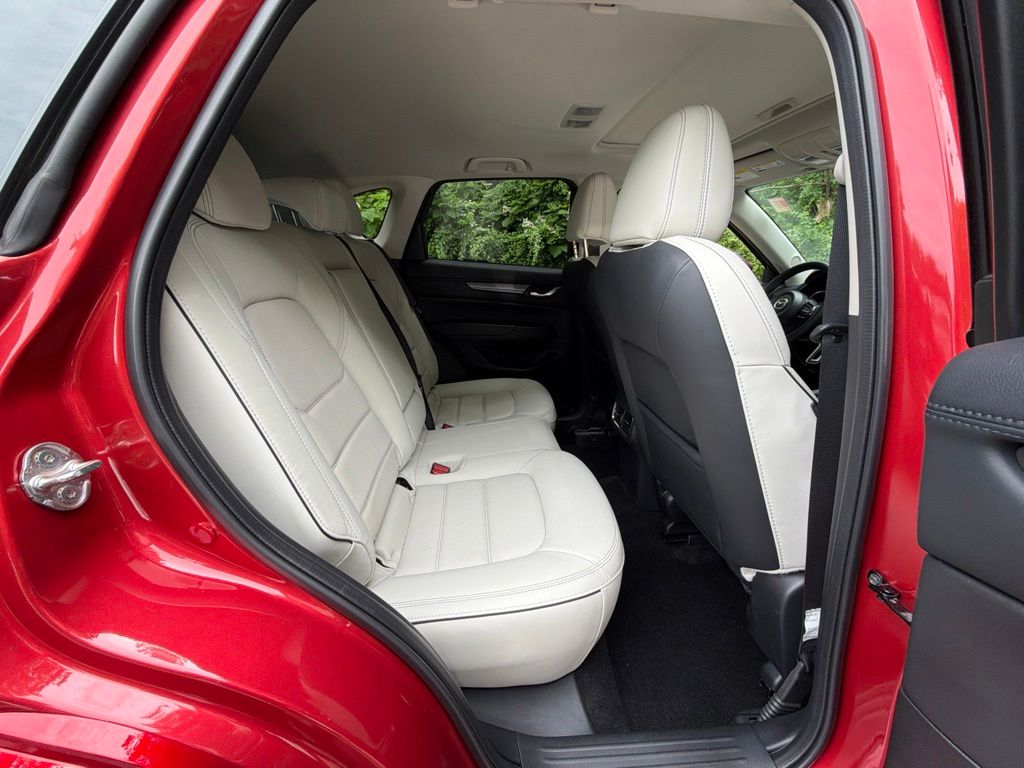 2024 Mazda CX-5 S Preferred package - Photo 11