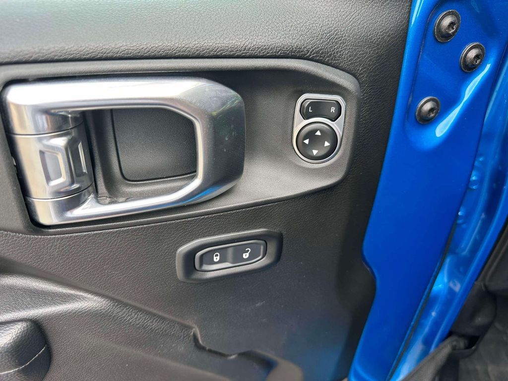 2023 Jeep Gladiator Mojave - Photo 17
