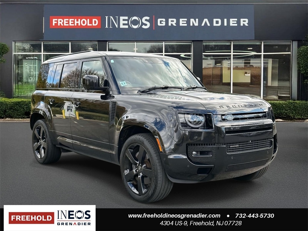 2023 Land Rover Defender X-Dynamic SE's photo