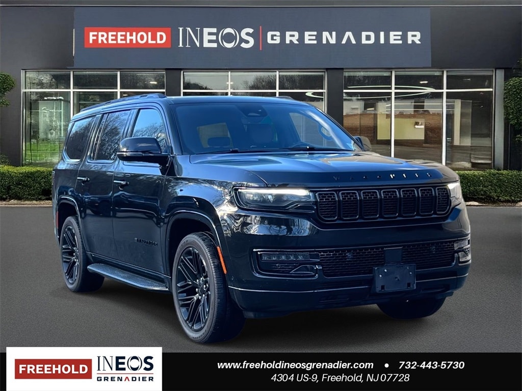 2022 Jeep Wagoneer Series II's photo