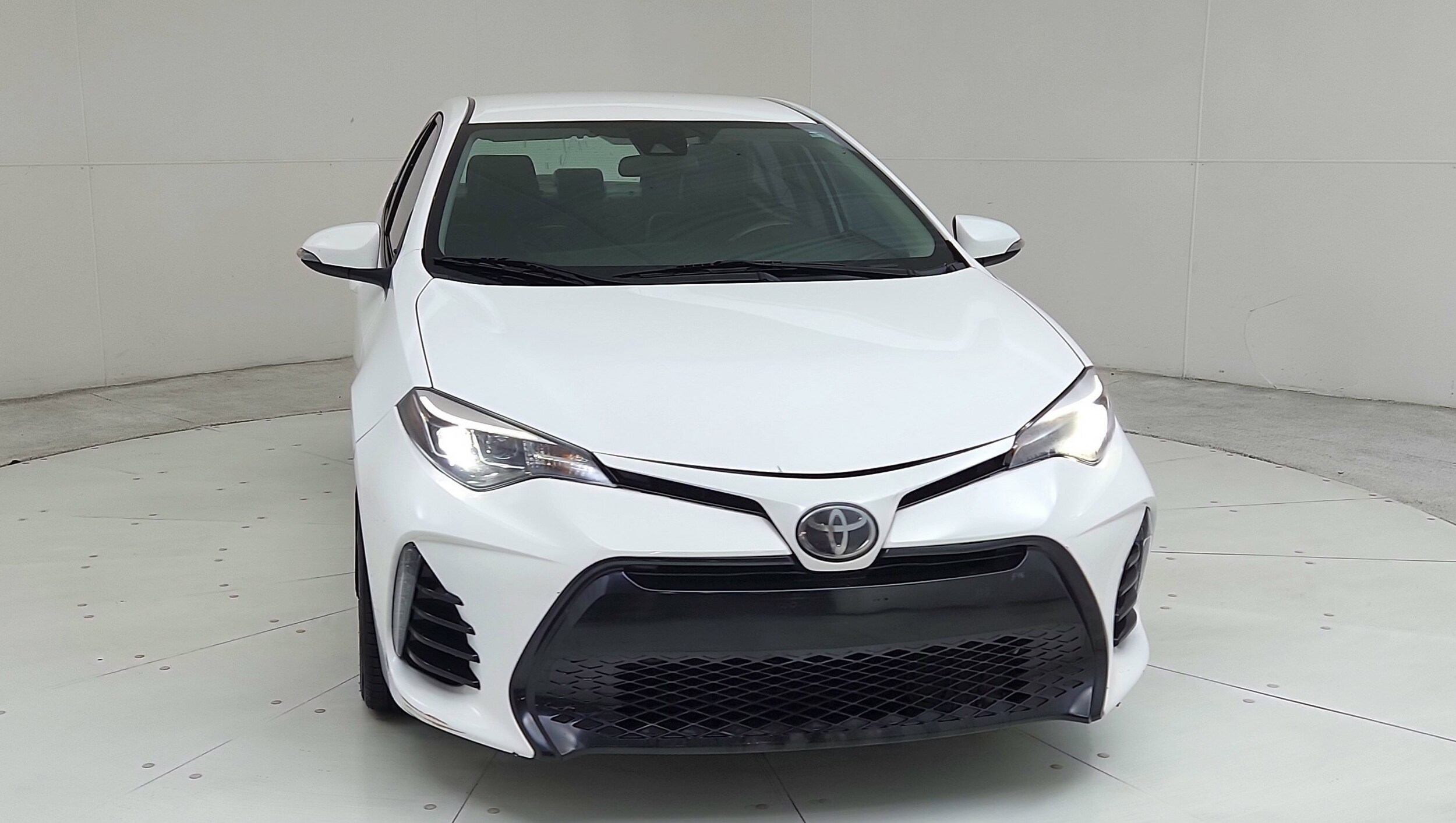 Used 2019 Toyota Corolla SE with VIN 2T1BURHE6KC130813 for sale in Freehold, NJ