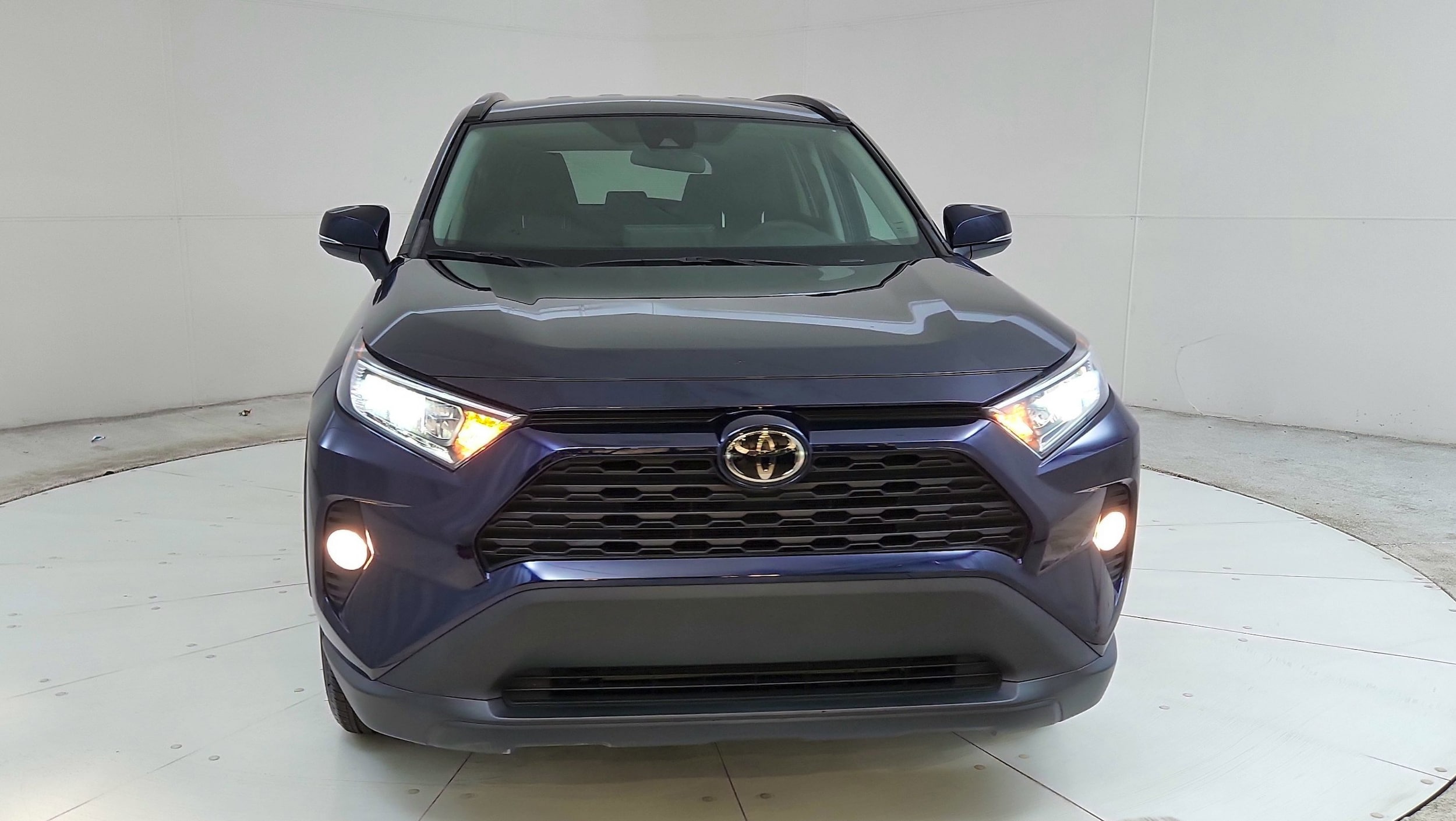 Used 2021 Toyota RAV4 XLE with VIN 2T3W1RFV3MW148384 for sale in Freehold, NJ