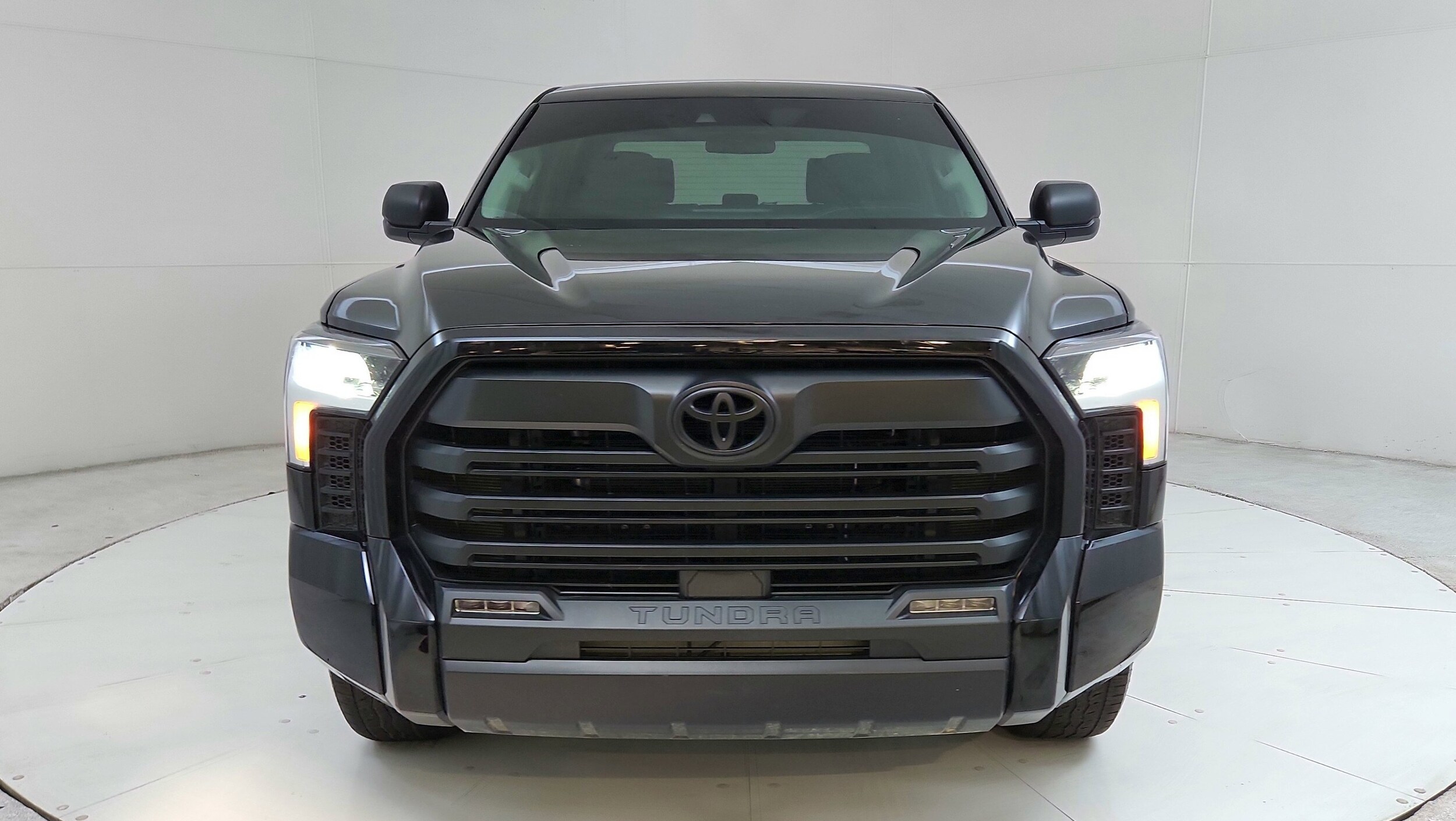 Used 2023 Toyota Tundra SR5 with VIN 5TFLA5DBXPX089015 for sale in Freehold, NJ