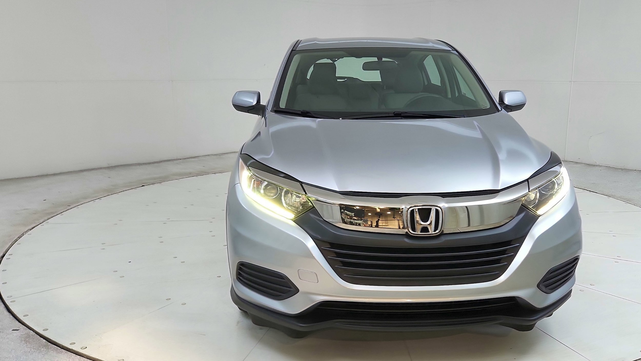 Used 2020 Honda HR-V LX with VIN 3CZRU6H34LM727912 for sale in Freehold, NJ