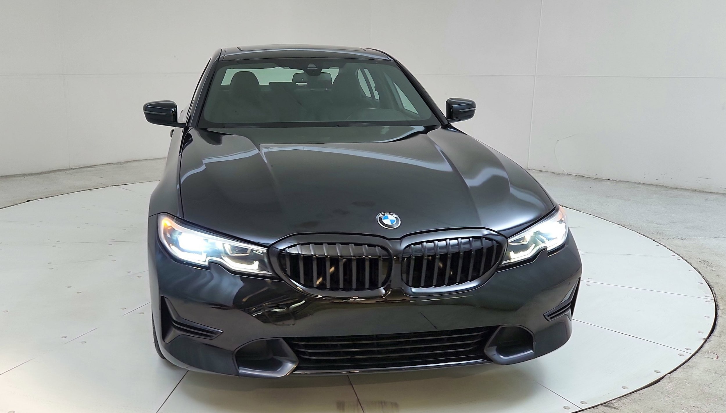 Used 2021 BMW 3 Series 330i with VIN 3MW5R1J06M8B72994 for sale in Freehold, NJ