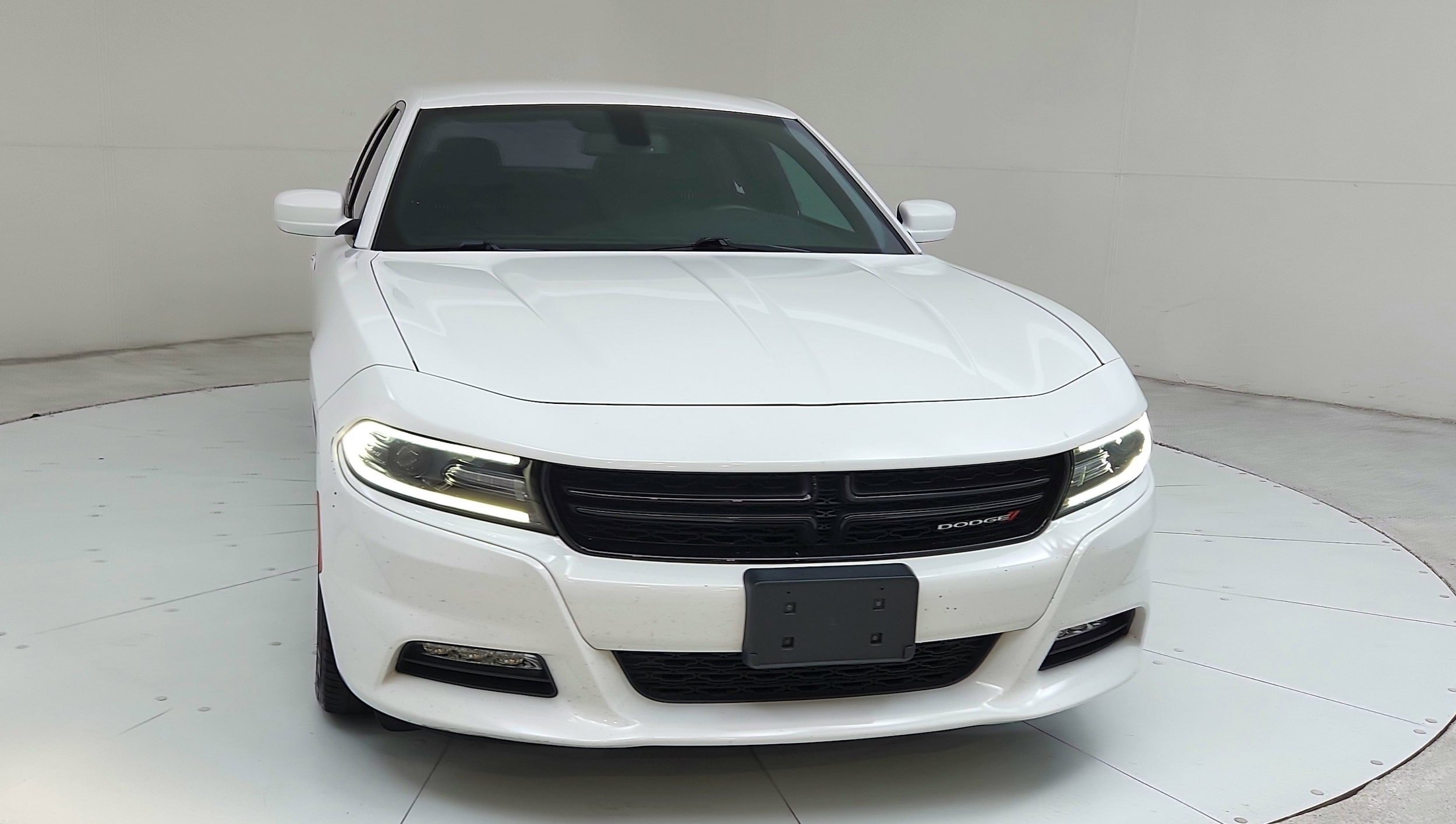 Used 2018 Dodge Charger SXT with VIN 2C3CDXHG1JH272425 for sale in Freehold, NJ