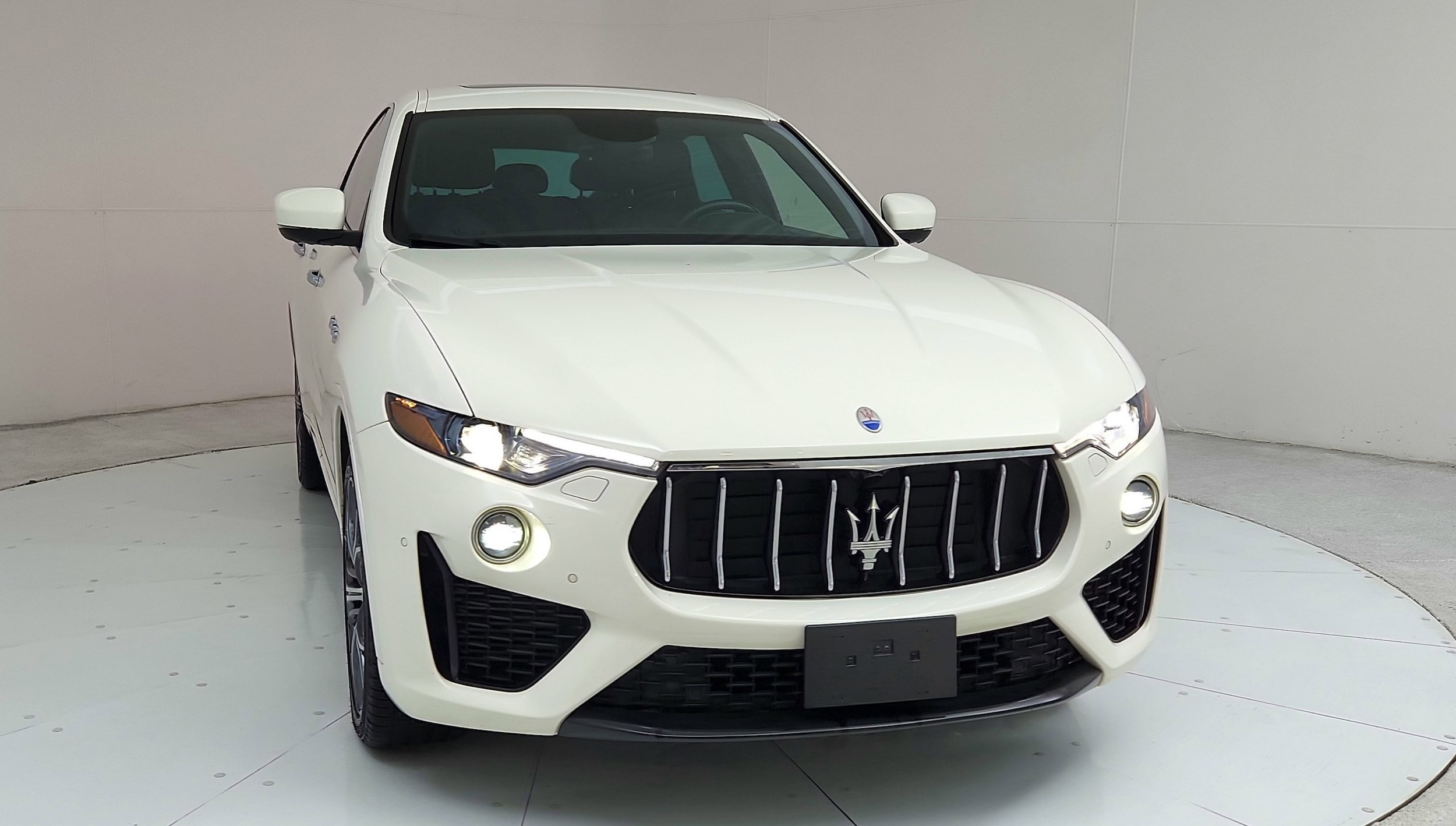 Used 2020 Maserati Levante Base with VIN ZN661XUAXLX351401 for sale in Freehold, NJ