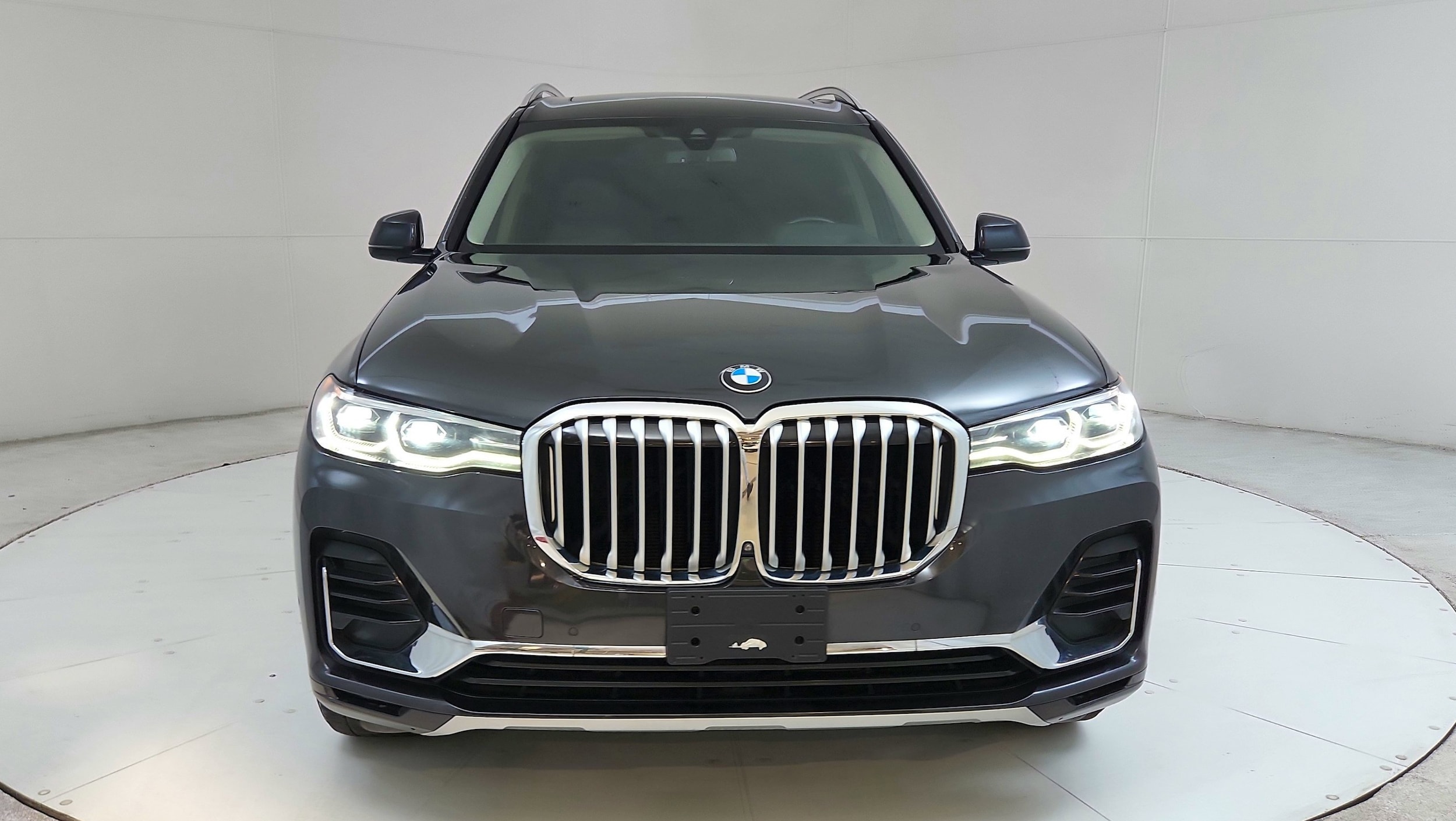 Used 2021 BMW X7 40i with VIN 5UXCW2C07M9H36889 for sale in Freehold, NJ