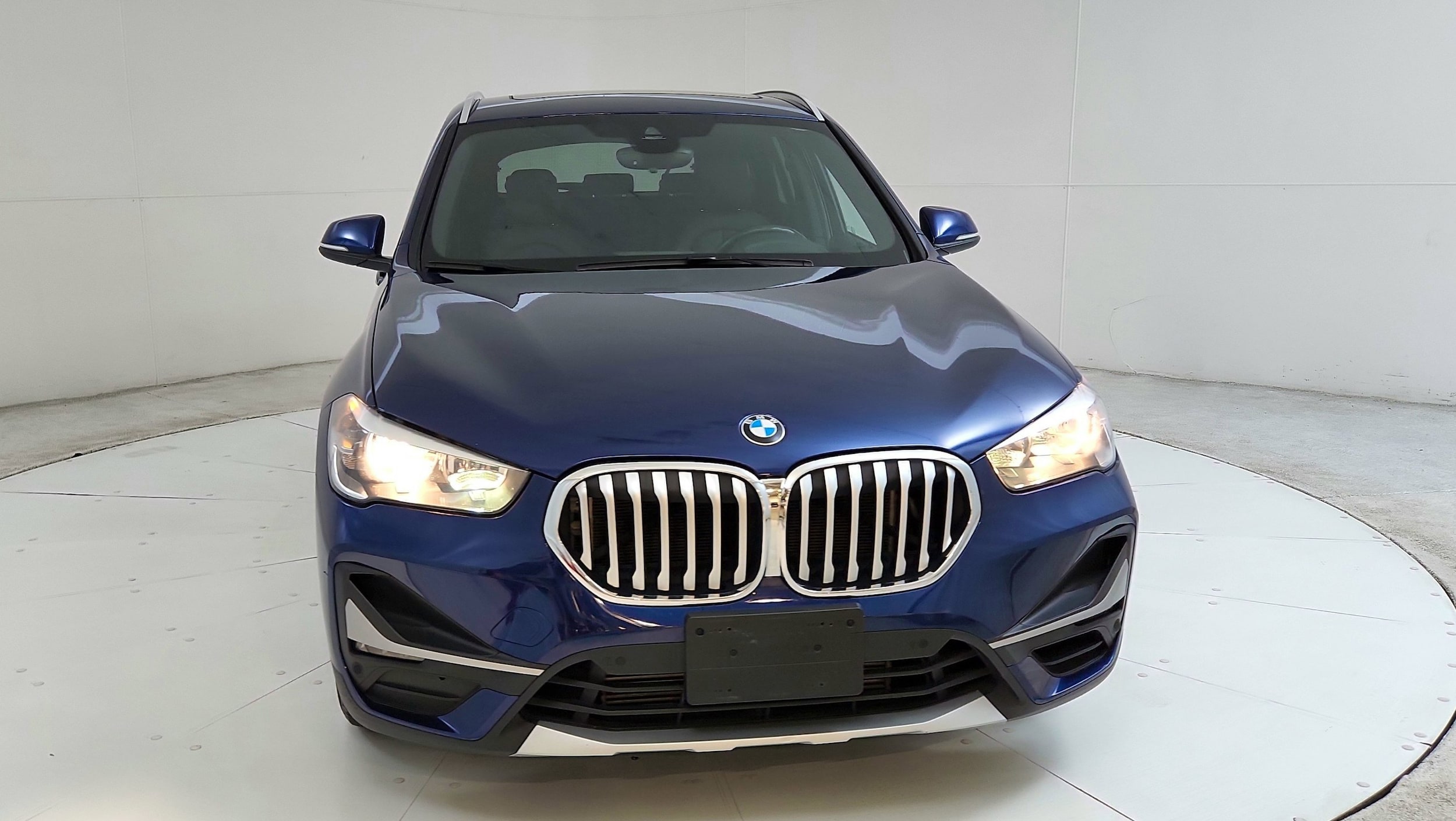 Used 2020 BMW X1 28i with VIN WBXJG9C03L5P60823 for sale in Freehold, NJ