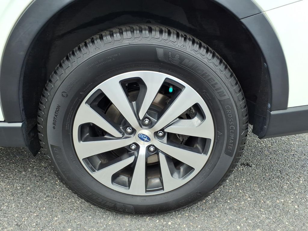 2021 Subaru Outback Premium - Photo 16