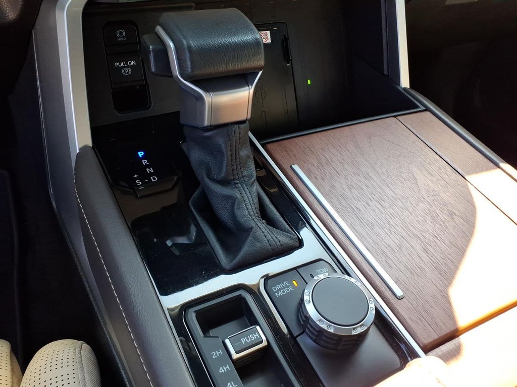 2024 Toyota Tundra 1794 Edition - Photo 9